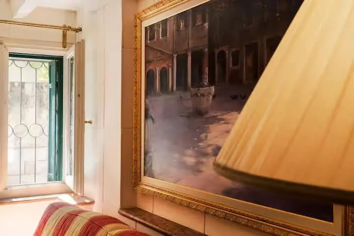 Biri Canal Charm Apartment Venice